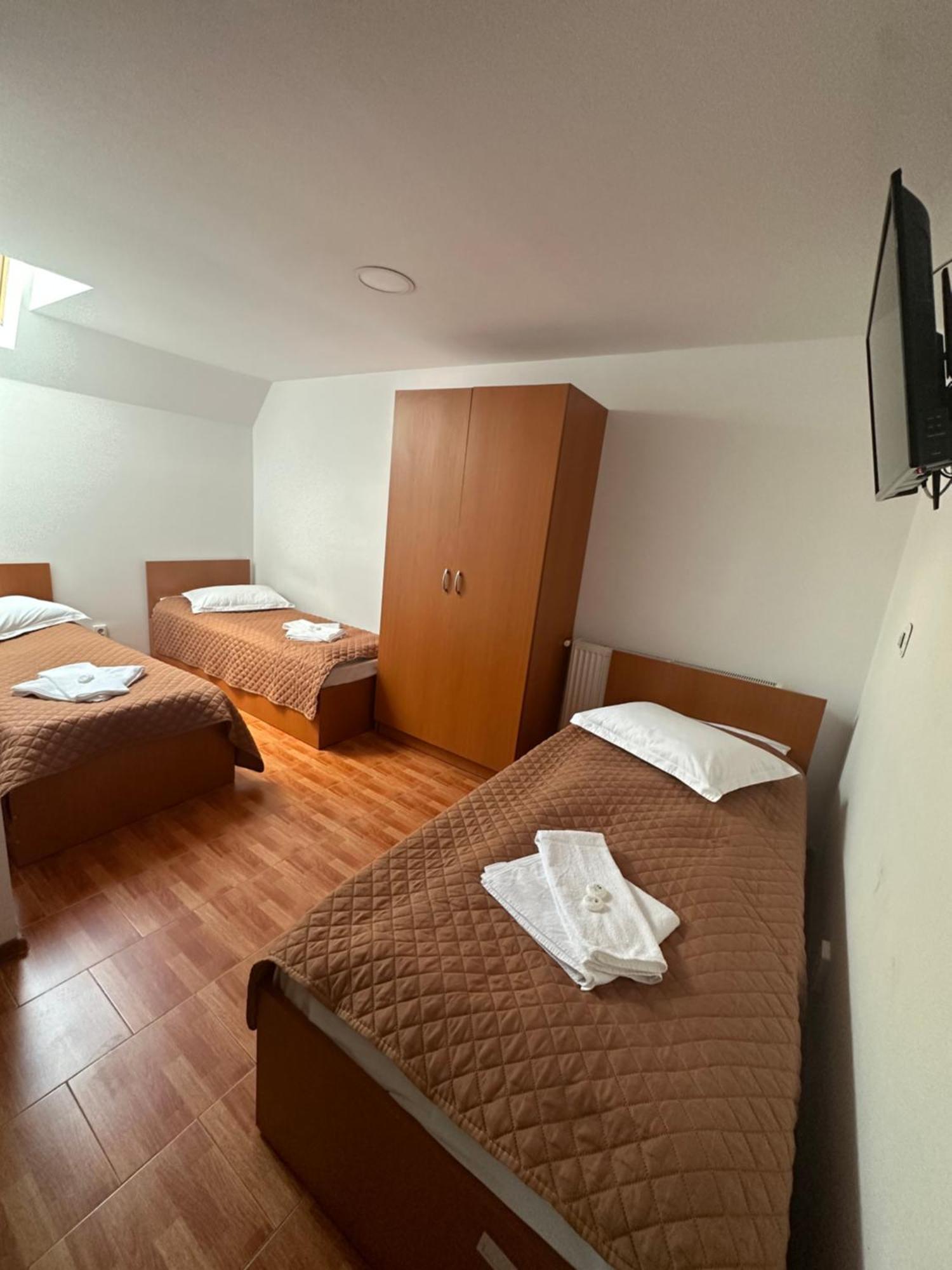 Casa Rustic Cazare Piteşti Dış mekan fotoğraf